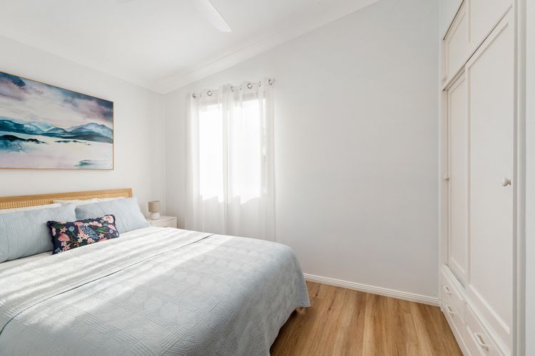 Golden Sands – Pet Friendly – 2 Mins Walk to Beach