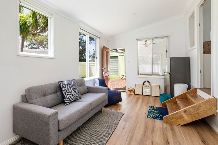 Golden Sands – Pet Friendly – 2 Mins Walk to Beach