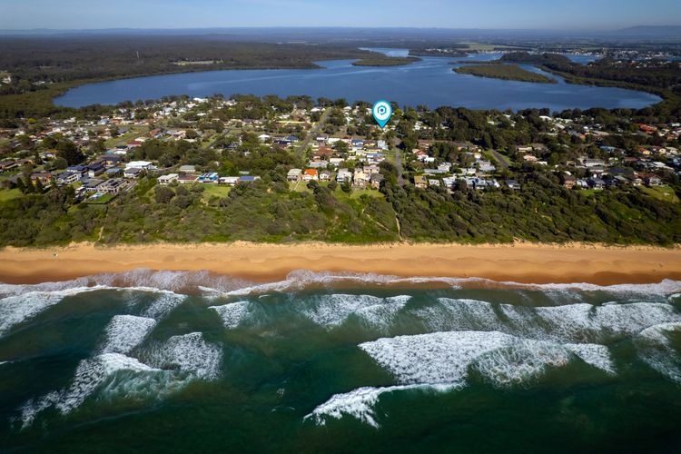 Amazing beach only a few minutes walk away, Easy access to an amazing surf beach for surfing