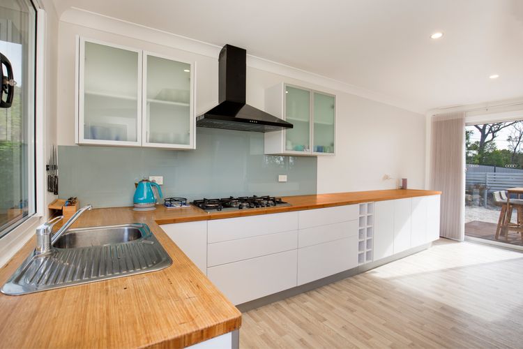 WindanSea Cottage – Pet Friendly – Ocean Glimpses