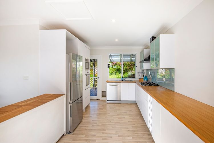 WindanSea Cottage – Pet Friendly – Ocean Glimpses