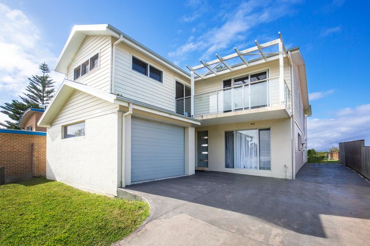 Watermans – Absolute Beachfront – Pet Friendly