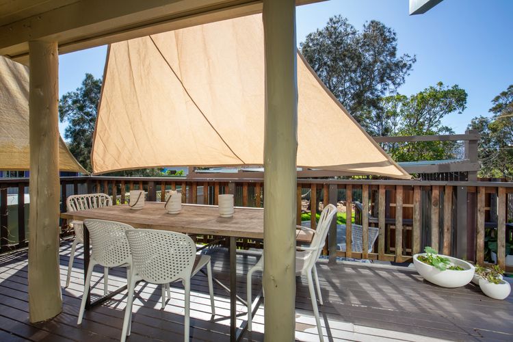 Amazing beach only a few minutes walk away, Easy access to an amazing surf beach for surfing