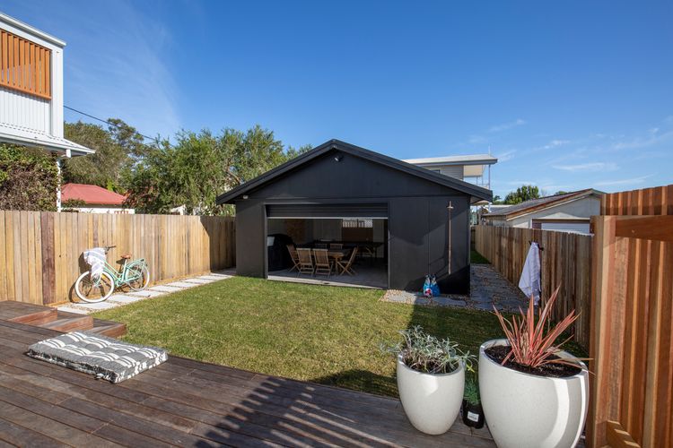 Fishery Road Cottage – Newly Renovated – Pet Friendly – 2 Mins Walk to Beach