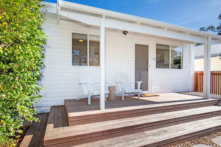 Fishery Road Cottage – Newly Renovated – Pet Friendly – 2 Mins Walk to Beach