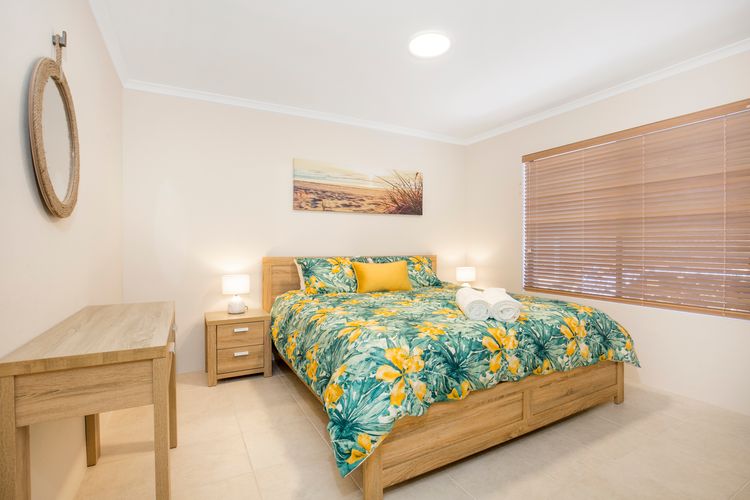 Eclipse – Absolute Beachfront with Stunning Views