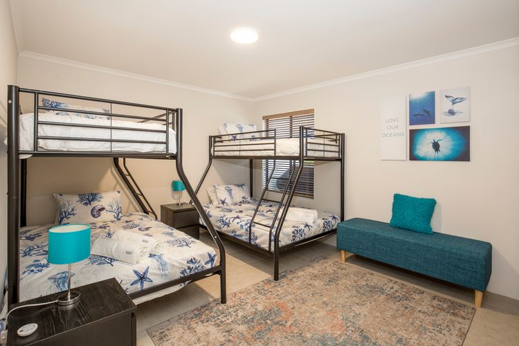 Eclipse – Absolute Beachfront with Stunning Views