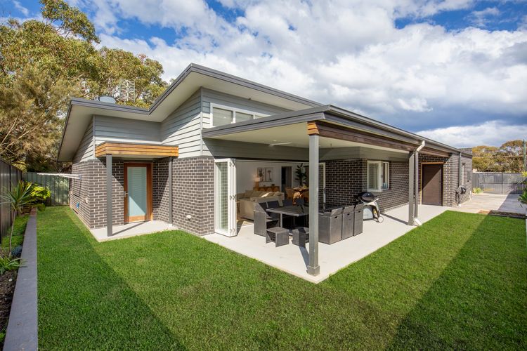 Amazing beachfront at your doorstep, Easy access to an amazing surf beach for surfing