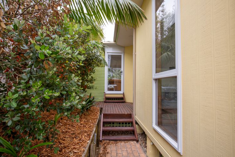 Malda’s Retreat – Pet Friendly Absolute Beachfront