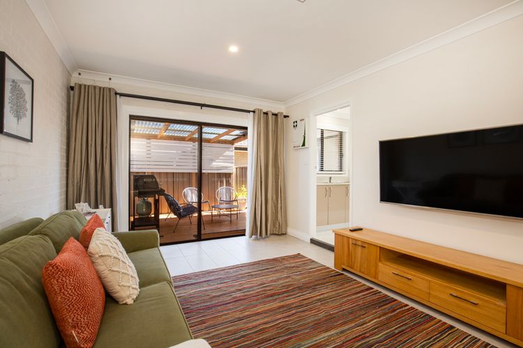 Alkira – Pet Friendly – 4 Mins Walk to Beach