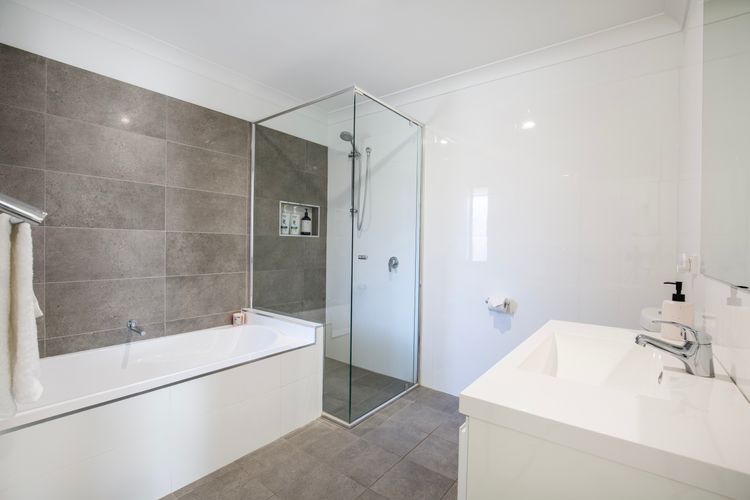Alkira – Pet Friendly – 4 Mins Walk to Beach