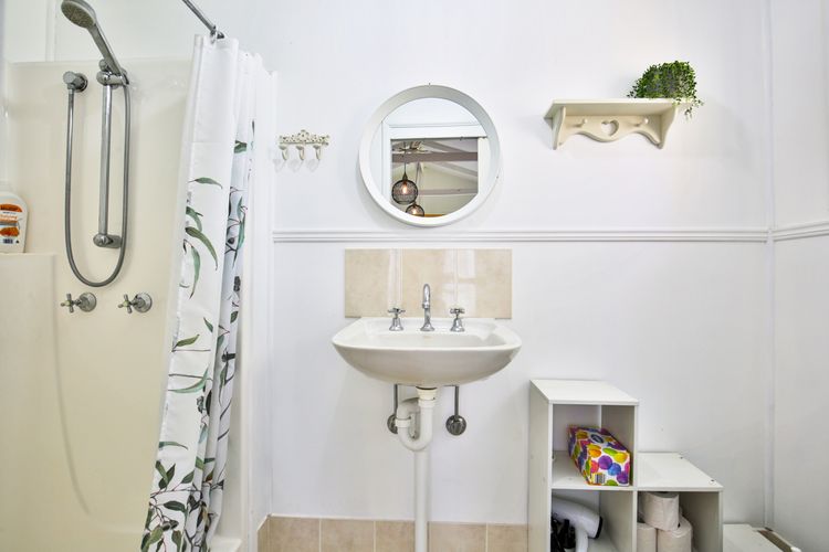 Callala Calm – Pet Friendly – 5 Mins Walk to Beach