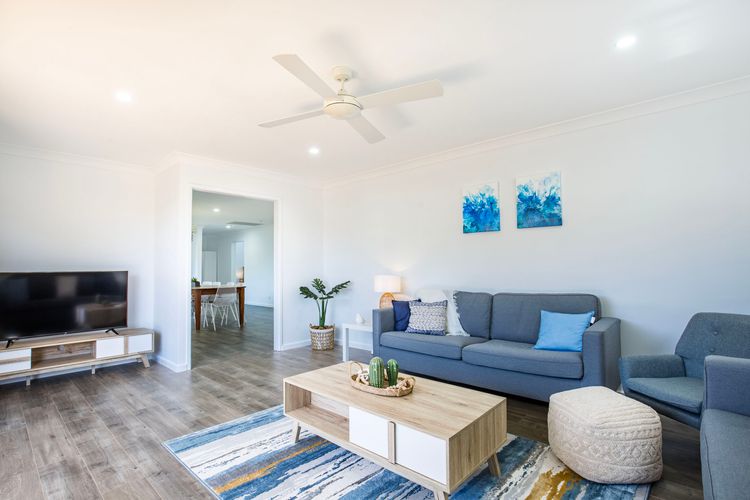 Coastal Capers – Pet Friendly – 10 Mins Walk to Beach
