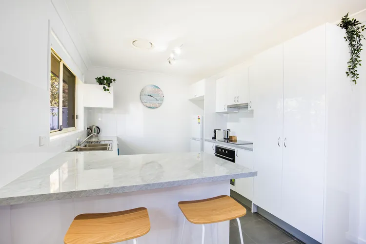 Coastal Capers – Pet Friendly – 10 Mins Walk to Beach