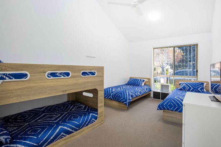 Coastal Capers – Pet Friendly – 10 Mins Walk to Beach