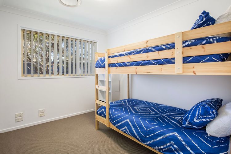 Coastal Capers – Pet Friendly – 10 Mins Walk to Beach