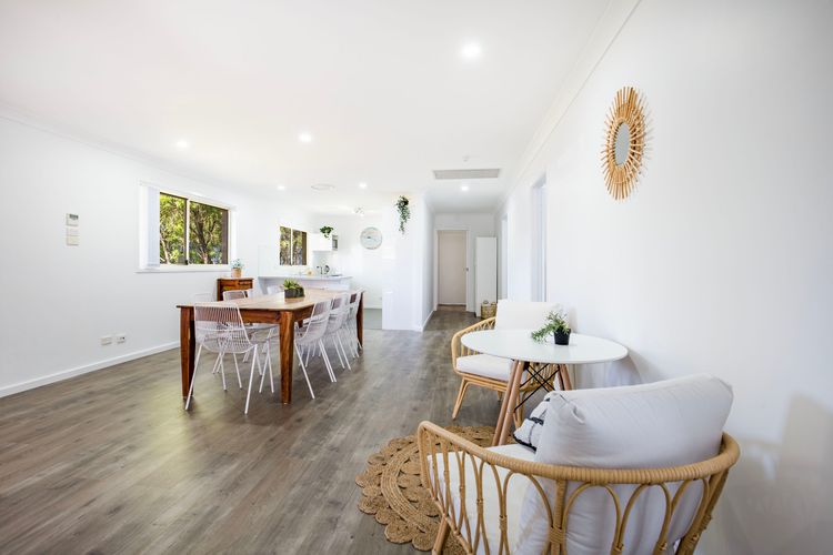 Coastal Capers – Pet Friendly – 10 Mins Walk to Beach