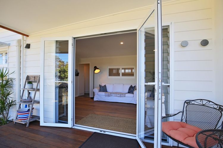 Jervis Bay Beach Shack – Pet Friendly – 1 Min Walk to Beach