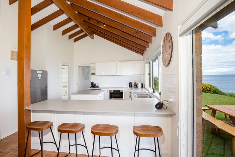 Surfside – Waterfront with Stunning Views