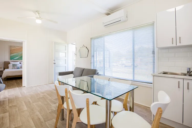 Idle Hours – Pet Friendly – 5 Mins Walk to Beach