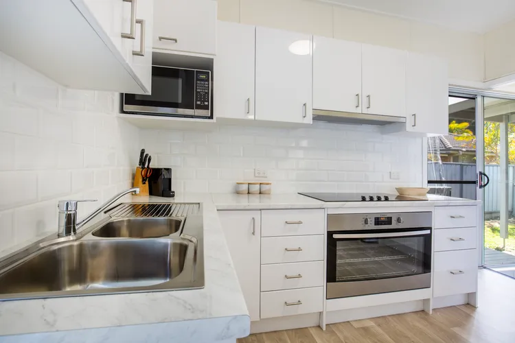 Idle Hours – Pet Friendly – 5 Mins Walk to Beach