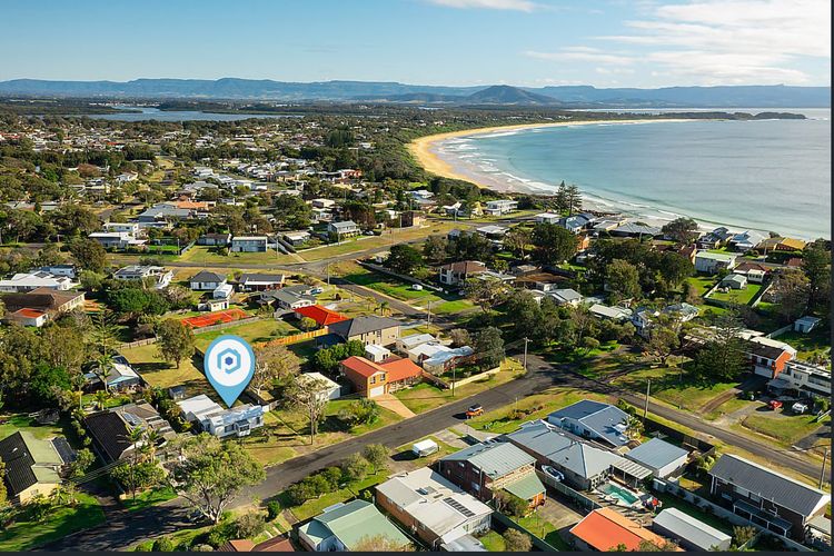 Amazing beach only a few minutes walk away, Easy access to an amazing surf beach for surfing