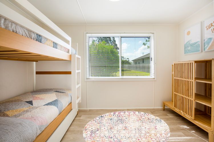 Idle Hours – Pet Friendly – 5 Mins Walk to Beach