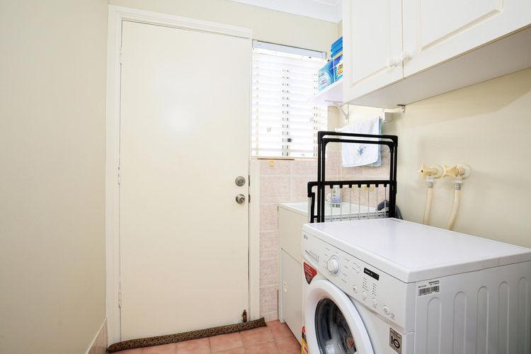 Kingfisher – Pet-Friendly – 10 Min Walk to Beach