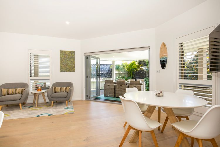 Bower’s Nest – Pet Friendly – 2 Mins Walk to Beach