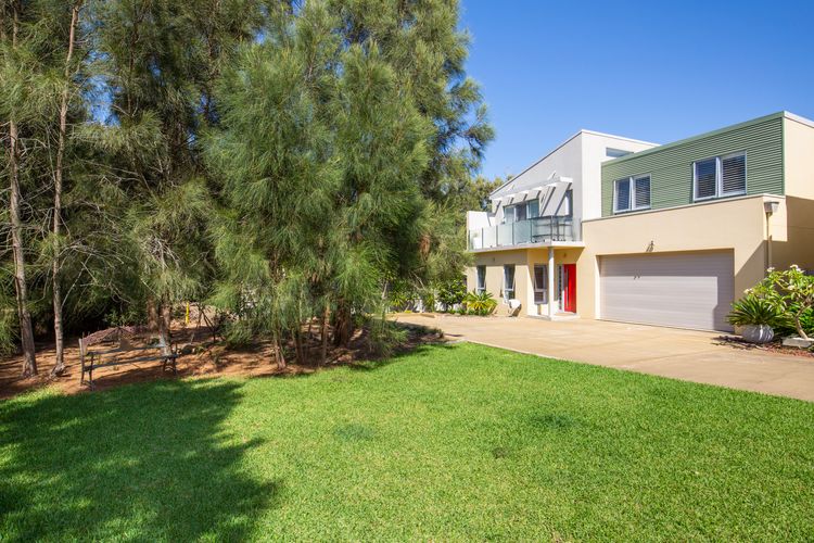 Bower’s Nest – Pet Friendly – 2 Mins Walk to Beach