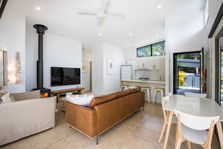 Rest – Pet Friendly with Outdoor Bath – 3 Mins Walk to Beach