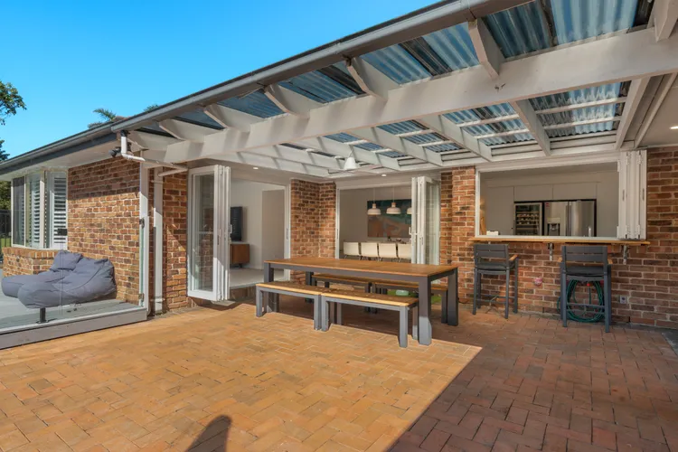 Serene – Pet Friendly with Swimming Pool