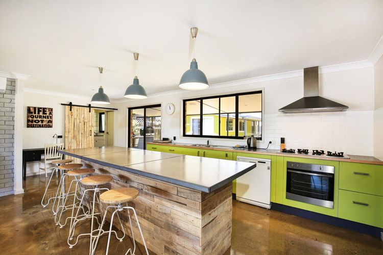 Fantastic chef's kitchen for preparing gourmet meals