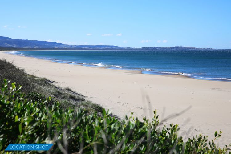 Easy access to an amazing surf beach for surfing