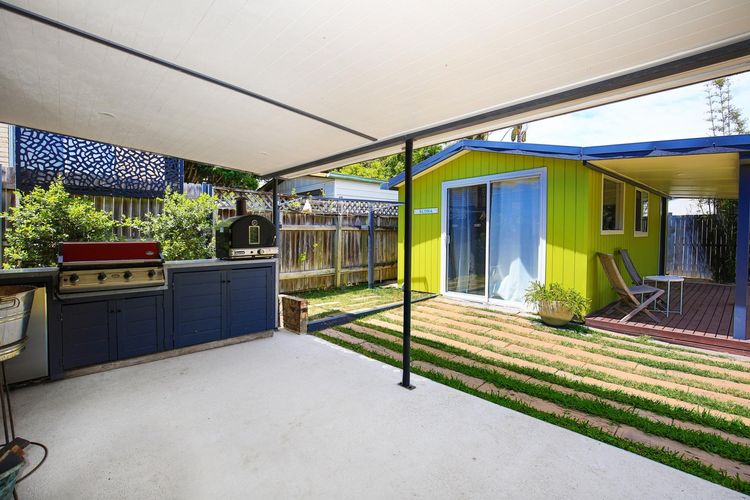 Aloha – Short Drive to Berry & The Beach – Fireplace and Firepit