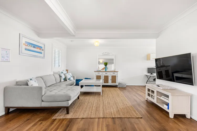 Just Beachy – Pet Friendly – 4 Mins Walk to Beach