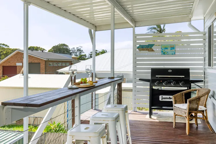 Just Beachy – Pet Friendly – 4 Mins Walk to Beach
