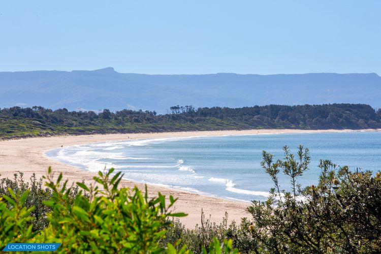 Amazing beachfront at your doorstep, Easy access to an amazing surf beach for surfing
