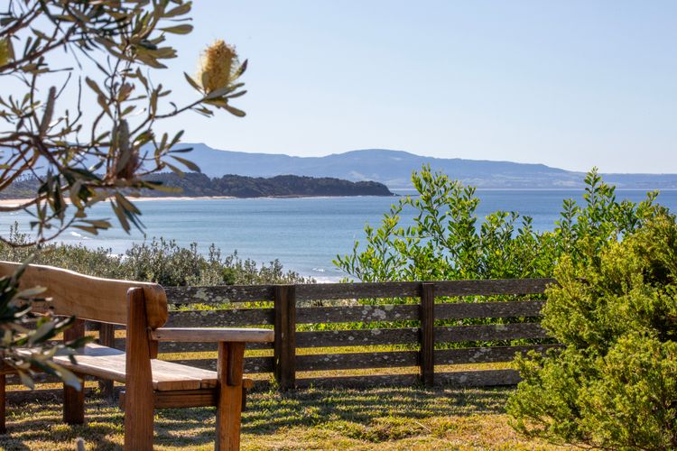 Amazing beachfront at your doorstep, Easy access to an amazing surf beach for surfing