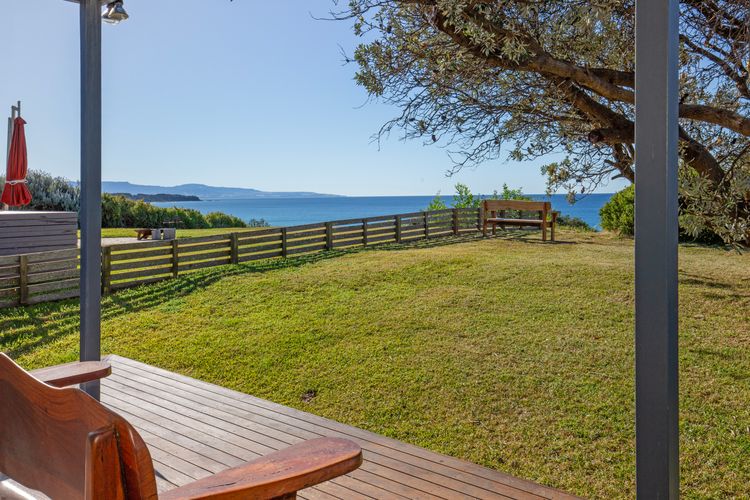 Amazing beachfront at your doorstep, Easy access to an amazing surf beach for surfing