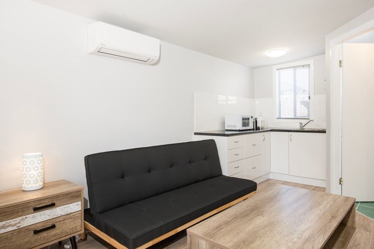 The Anchor – Pet Friendly – 5 Mins Walk to Beach – EV Charging