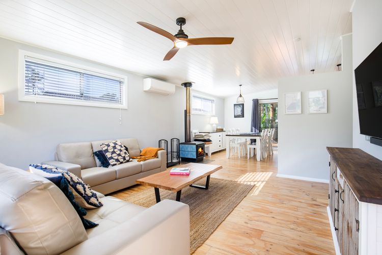 The Anchor – Pet Friendly – 5 Mins Walk to Beach – EV Charging