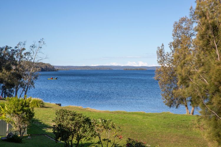 Reflections – Pet Friendly Waterfront