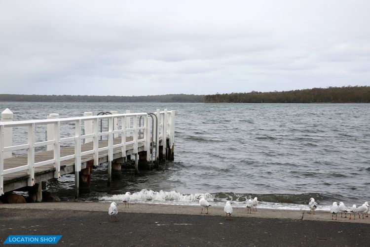 Reflections – Pet Friendly Waterfront