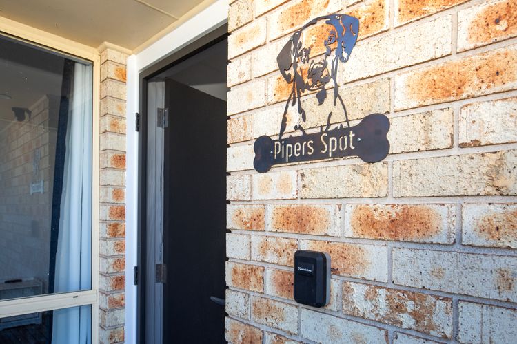 Pipers Spot – Pet Friendly – Fireplace with Swimming Pool