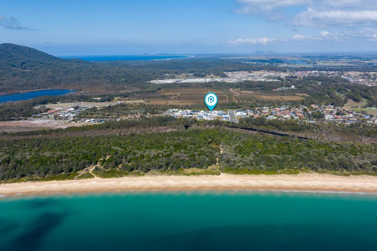 Amazing beach only a few minutes walk away, Amazing lakefront at your doorstep
