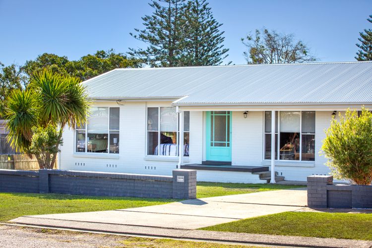 Breathe – Pet Friendly – 2 Mins Walk to Beach