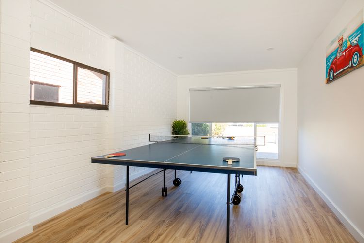 Breathe – Pet Friendly – 2 Mins Walk to Beach