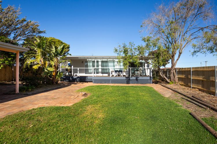 Breathe – Pet Friendly – 2 Mins Walk to Beach
