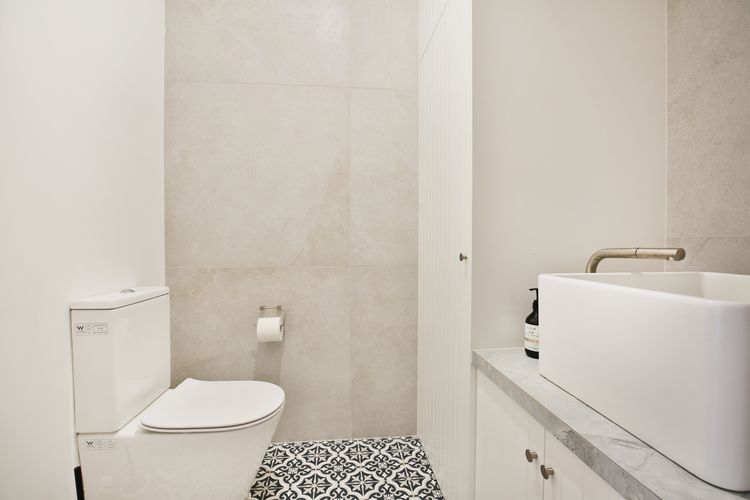Camellia – Pet Friendly – 3 Min Walk to Centre of Berry